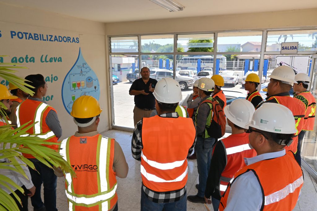 ESTUDIANTES DE INGENIERIA CIVIL DEL ITSON REALIZAN RECORRIDO ENPLANTAS POTABILIZADORAS DE OOMAPAS