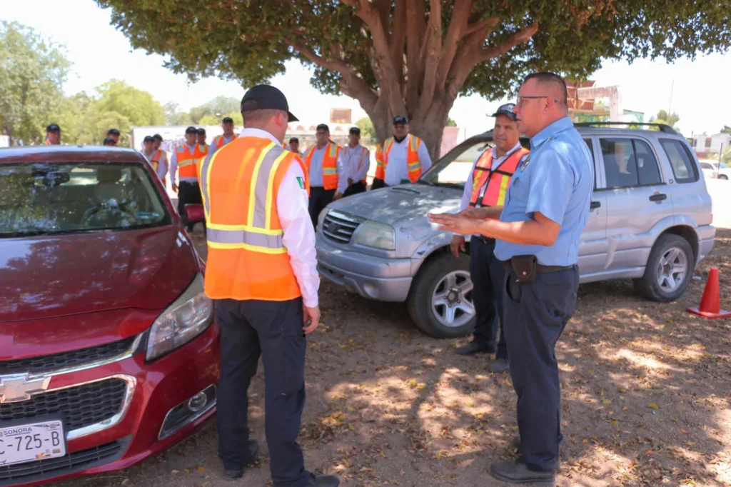 BRINDAN CAPACITACIÓN CONSTANTE A CADETES EN LA ACADEMIA DE POLICÍA