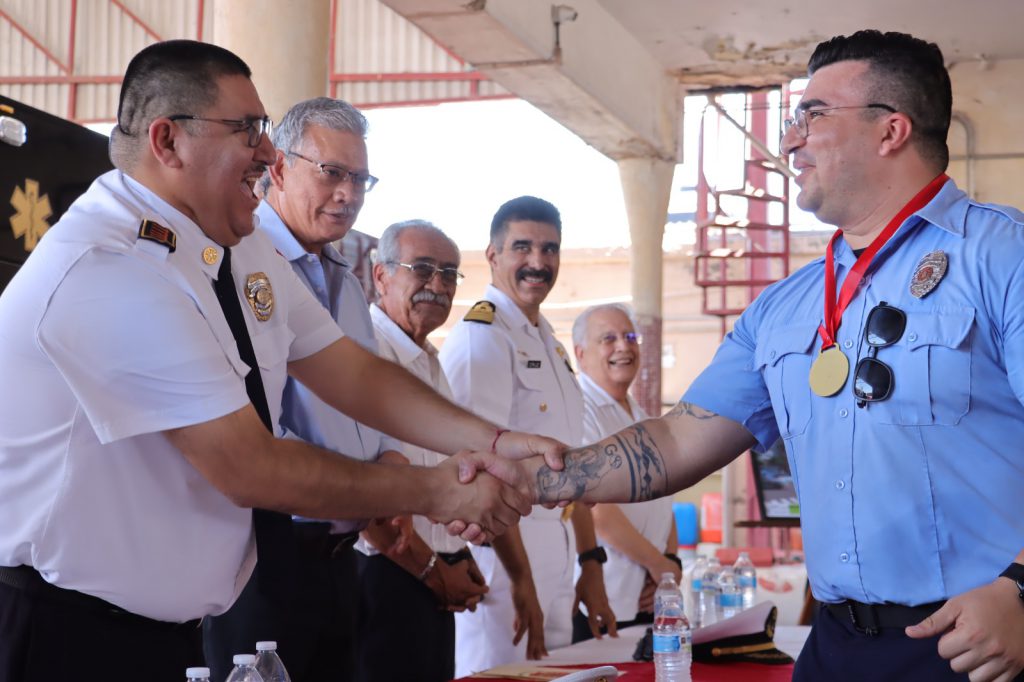 RECONOCE GOBIERNO MUNICIPAL DE CAJEME A LAS Y LOS BOMBEROS EN SU DÍA